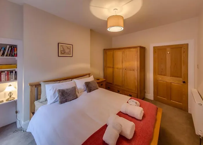 Joivy Stylish In Trendy New Town Location Edinburgh