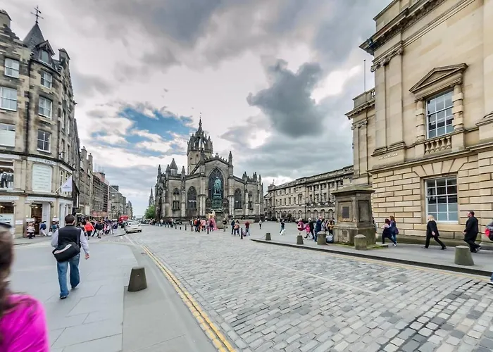 Joivy Charming Nest For Two With Castle View *