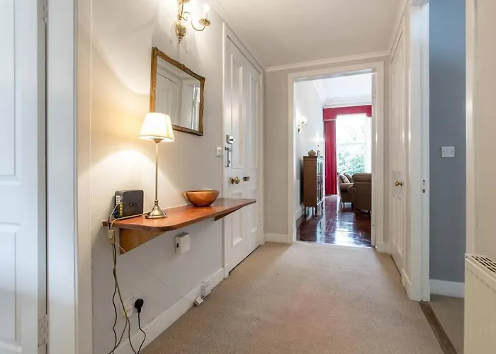 Lejlighed Joivy Spacious In New Town Prime Location *