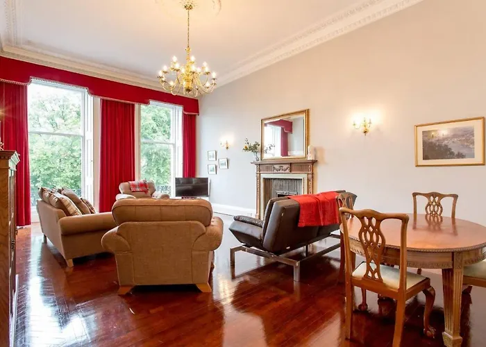 Appartement Joivy Spacious In New Town Prime Location *