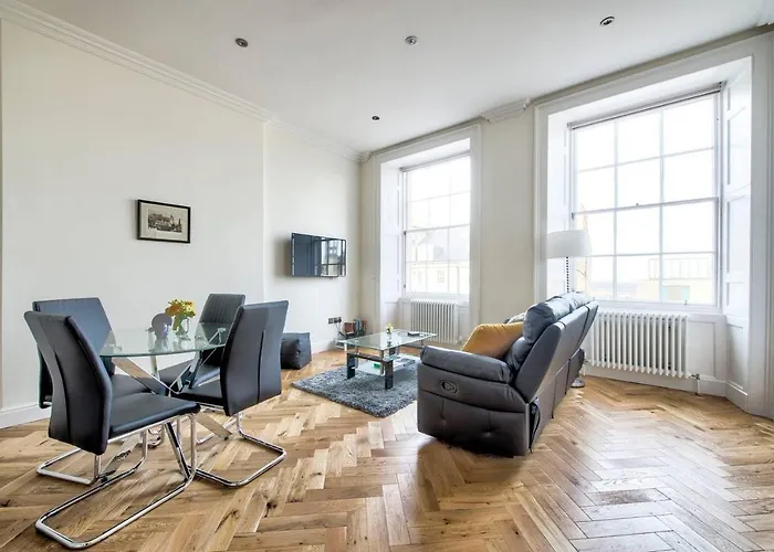 公寓 Guestready - Modern 5 Minutes Walk From Princes Street