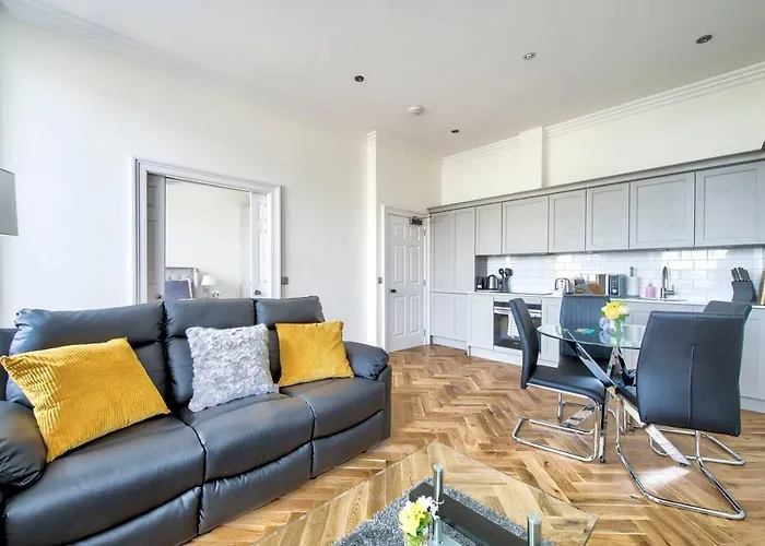 Guestready - Modern 5 Minutes Walk From Princes Street 公寓