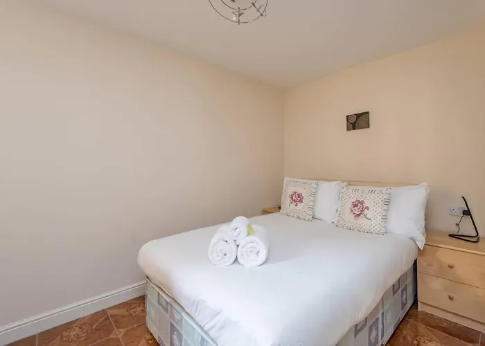 Joivy Old Town With Parking Close To Royal Mile Апартаменты *