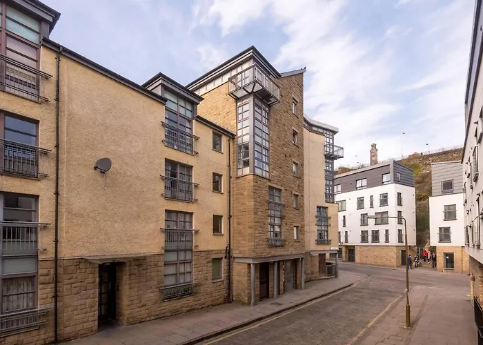 Joivy Old Town With Parking Close To Royal Mile * Эдинбург