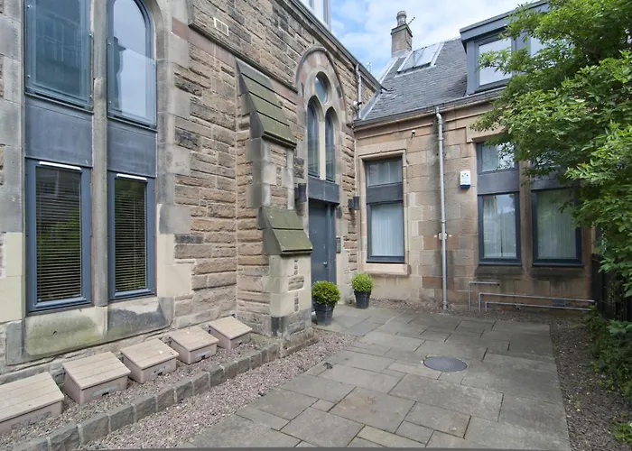 Church * אדינבורו