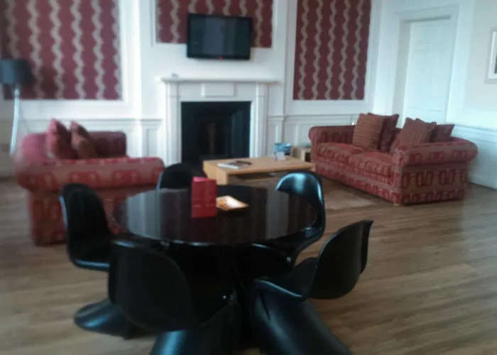 爱丁堡目的地约克广场公寓 * 爱丁堡