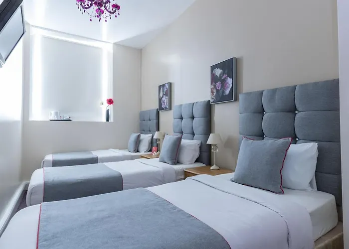 Oyo St Andrews Konukevi 3*