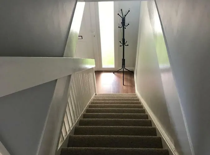 Апартаменты Holyrood Skyline Эдинбург