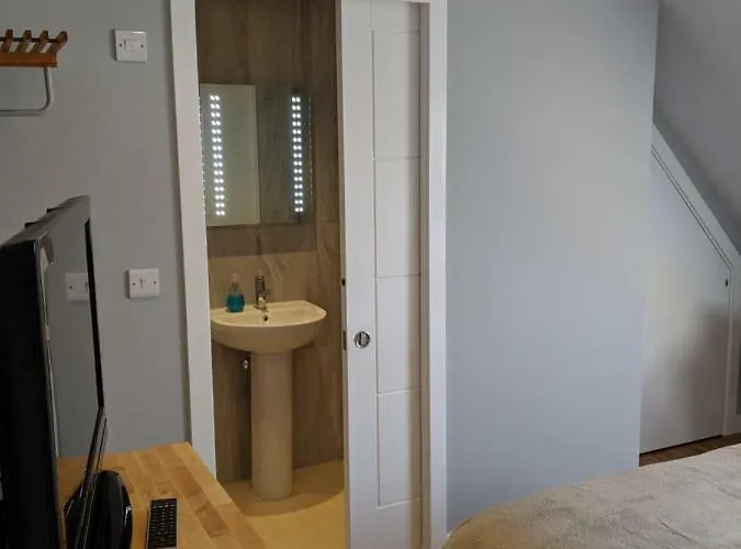 Falcon Crest 게스트하우스 3*