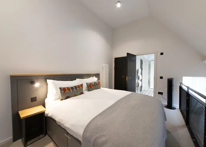 Linton Collection - Blackfriars Lofts *