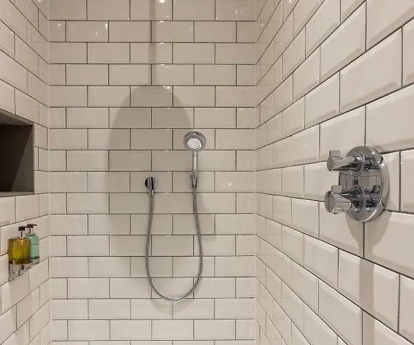 Linton Collection - Blackfriars Lofts *