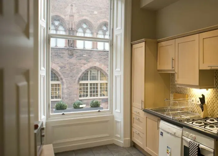 Lejlighedshotel Fountain Court - Royal Garden Edinburgh