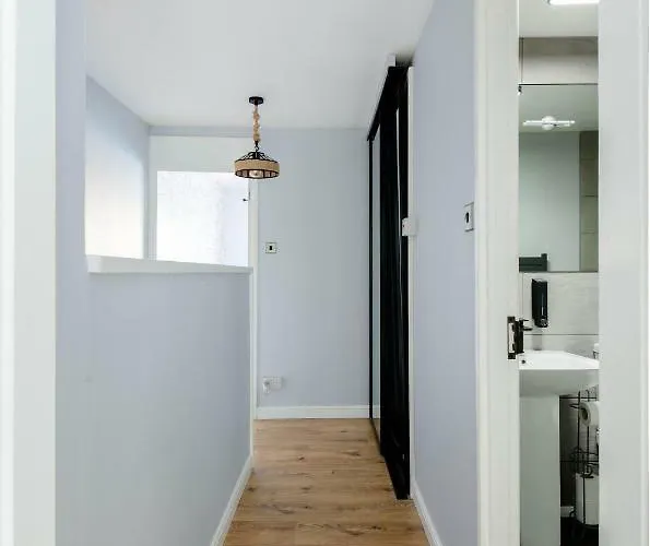 Апартаменты Holyrood Skyline Эдинбург