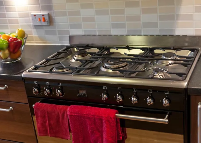 The Tollcross * אדינבורו