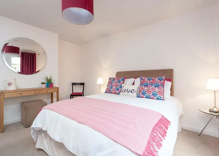 The Tollcross דירה