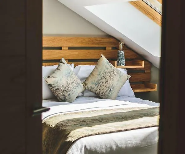 Mono Old Town 3* Эдинбург