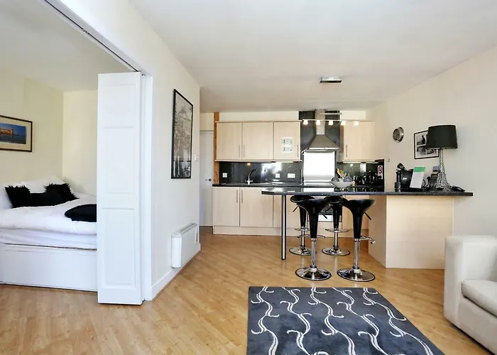 West Bow - Comfy 2 Bed On West Bow Overlooking Grassmarket * Edinburg