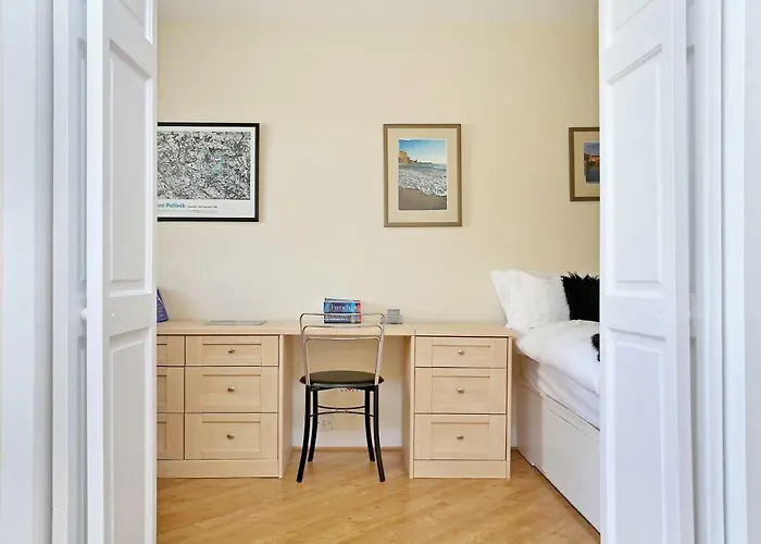West Bow - Comfy 2 Bed On West Bow Overlooking Grassmarket Edinburg