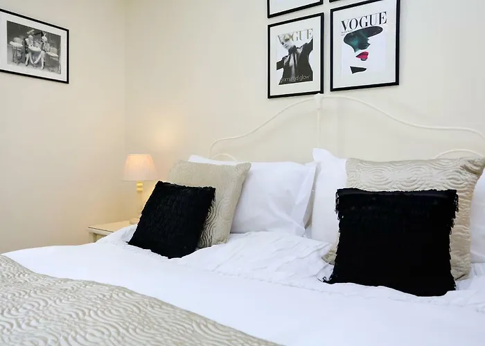 West Bow - Comfy 2 Bed On West Bow Overlooking Grassmarket Lägenhet *
