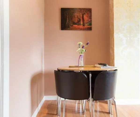 Montgomery - Stevensons דירה