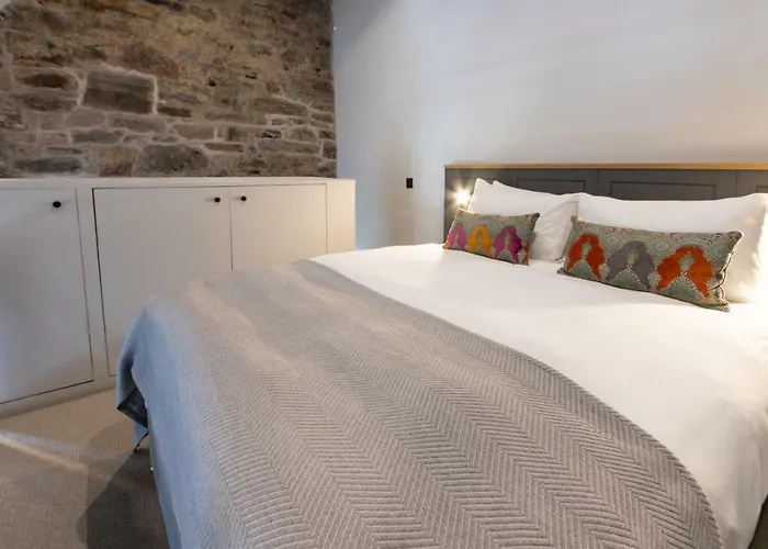 Linton Collection - Blackfriars Lofts