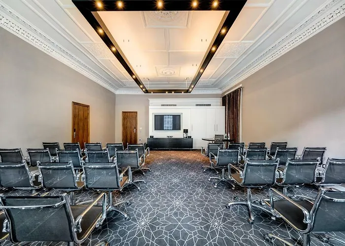 Apex Waterloo Place Hotel