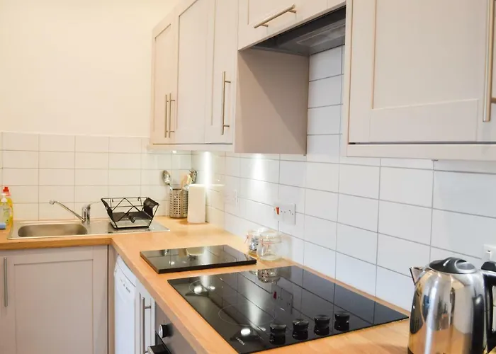 Modern 1 Bedroom Flat In The Heart Of 아파트 *