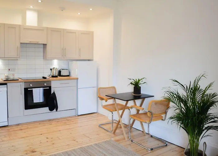 Modern 1 Bedroom Flat In The Heart Of * 에든버러