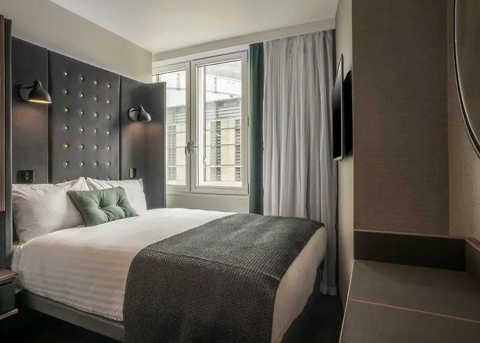 Point A Haymarket 3* Edynburg