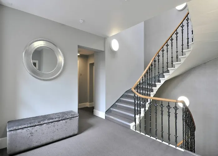 Destiny Scotland - St Andrew Square Apartment *