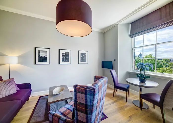 No1 - George Iv Bridge