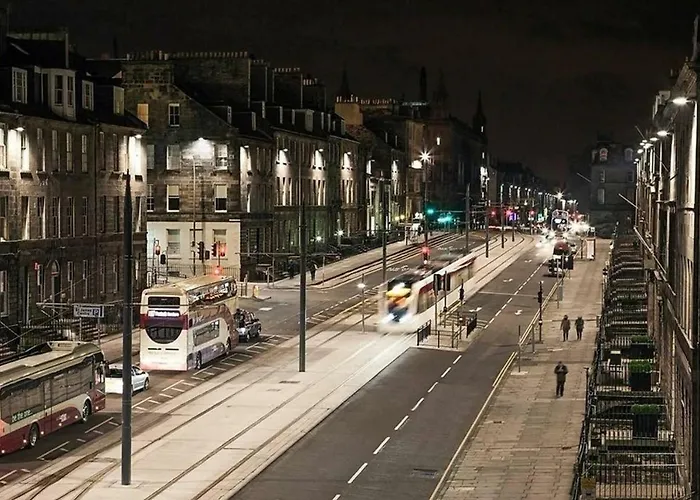 Luxury Renovated 1 Bed Nr St - Super Daire *