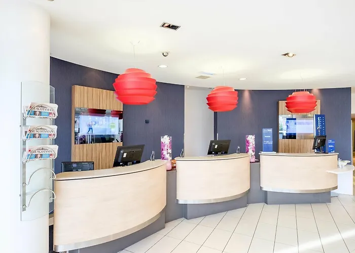 Novotel Centre Hotel 4*