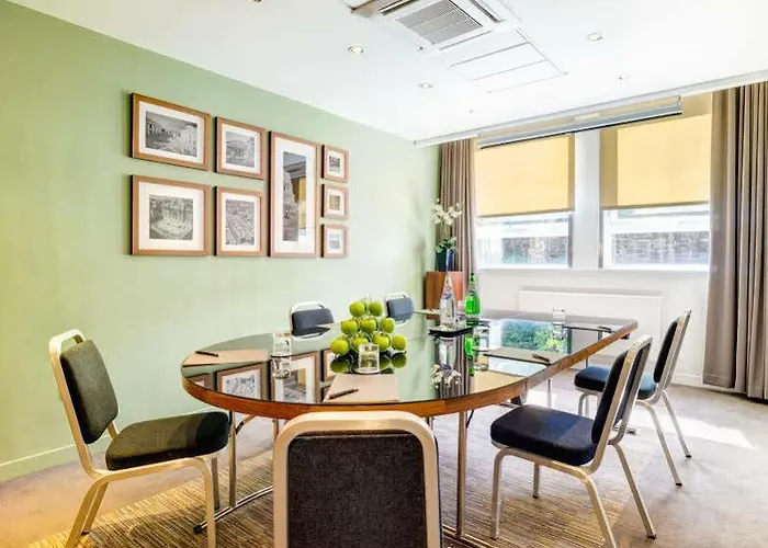 阿佩克斯跳蚤市场酒店 酒店