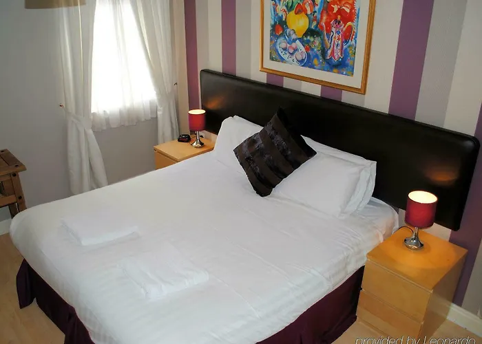 Edinburgh Aparthotel 4* אדינבורו