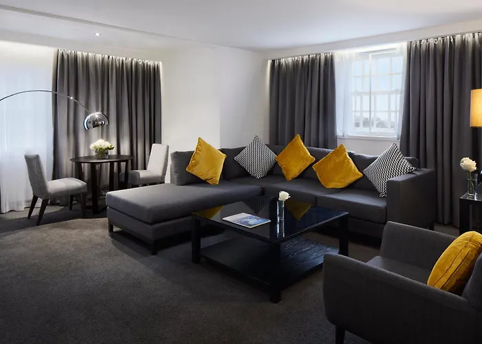 Radisson Blu Hotel, Centre 4* エディンバラ