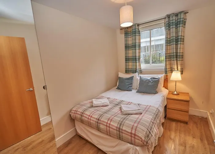 Castle אדינבורו