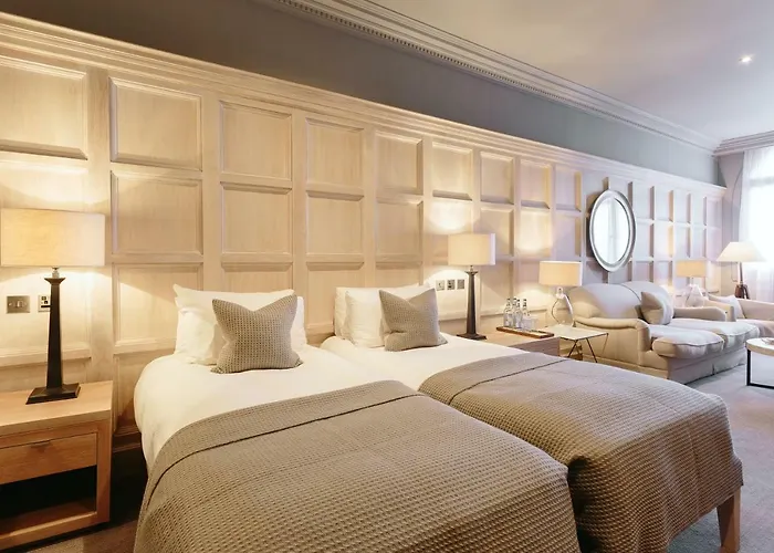 The Scotsman Hotell 4*