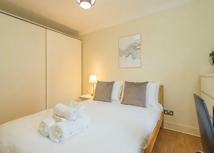 2br Grassmarket With Castle View Edinburgh