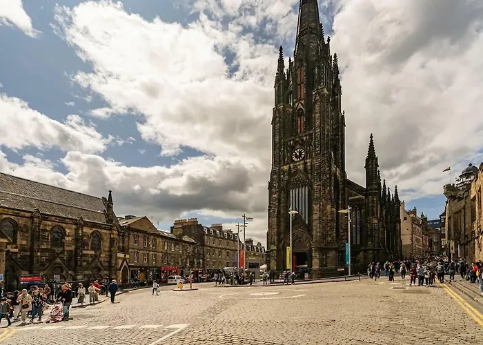 2br Grassmarket With Castle View Edinburgh