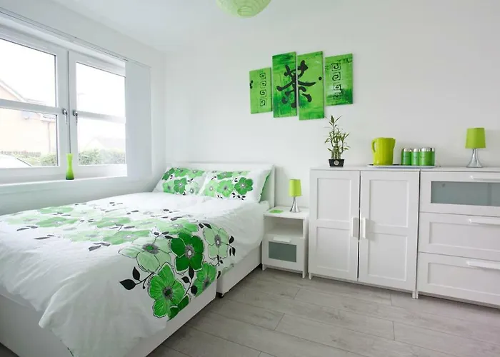 Gala - Free Parking Homestay Edinburgh