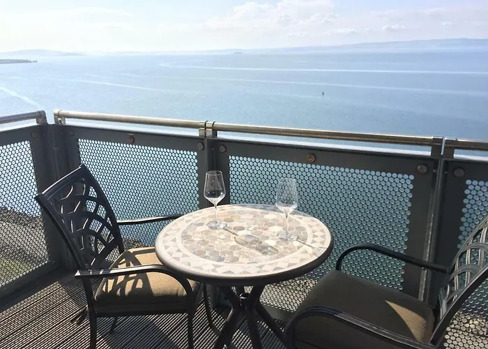 Western Harbour * Edinburgh