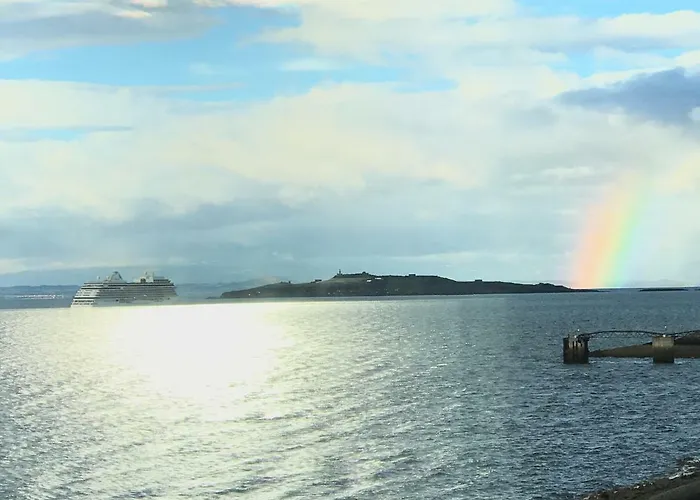 Western Harbour * Edinburgh