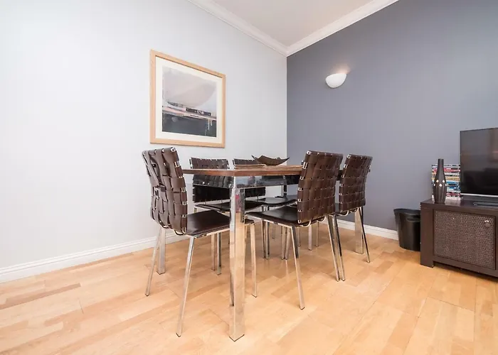 Festival Lets Appartamento Edimburgo