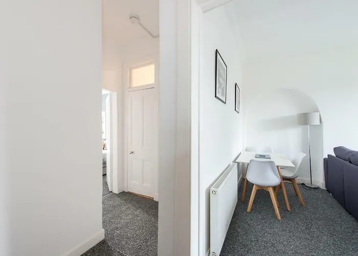 The Roseburn דירה *