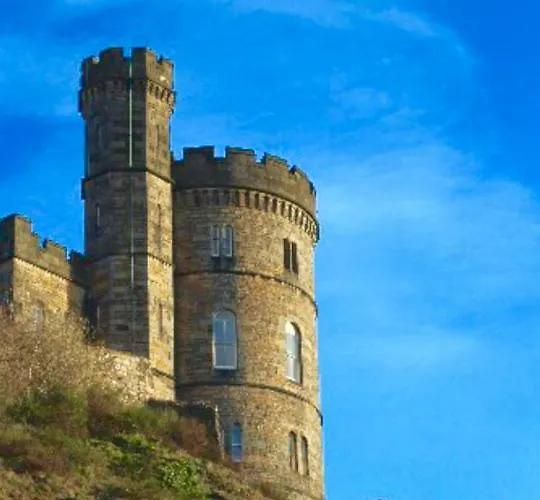 Apartament The Bonnie Bide Awa' *