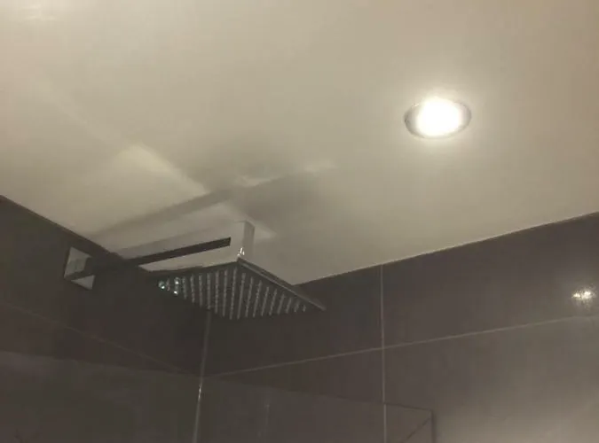 The Bonnie Bide Awa' Apartament *