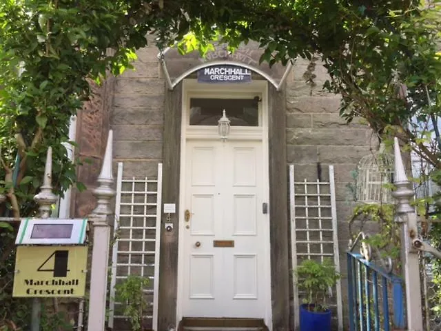 Marchhall לינה וארוחת בוקר 3*