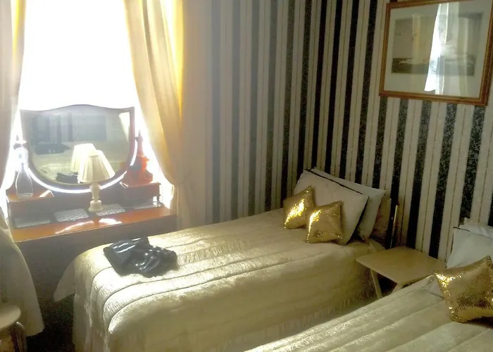 לינה וארוחת בוקר Marchhall