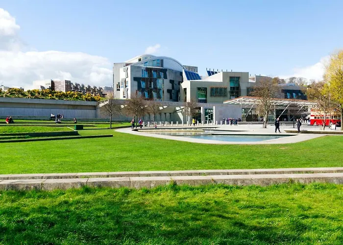 Near Centre Luxury Apartment Edinburgh